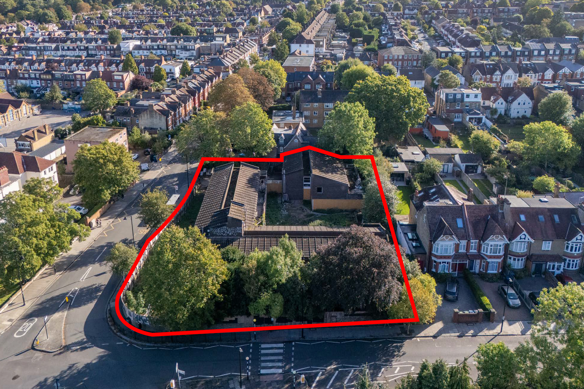1_Pitshanger_Lane_Residences_Vandermolen_Real_Estate2